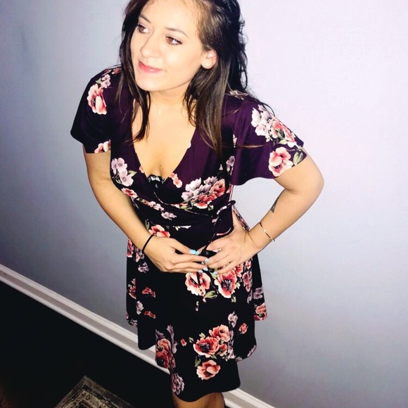 Meet your Posher, Bri - Picture 1 of 1